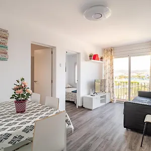 https://lovely-apartment-barca-2.topbarcelonahotels.com