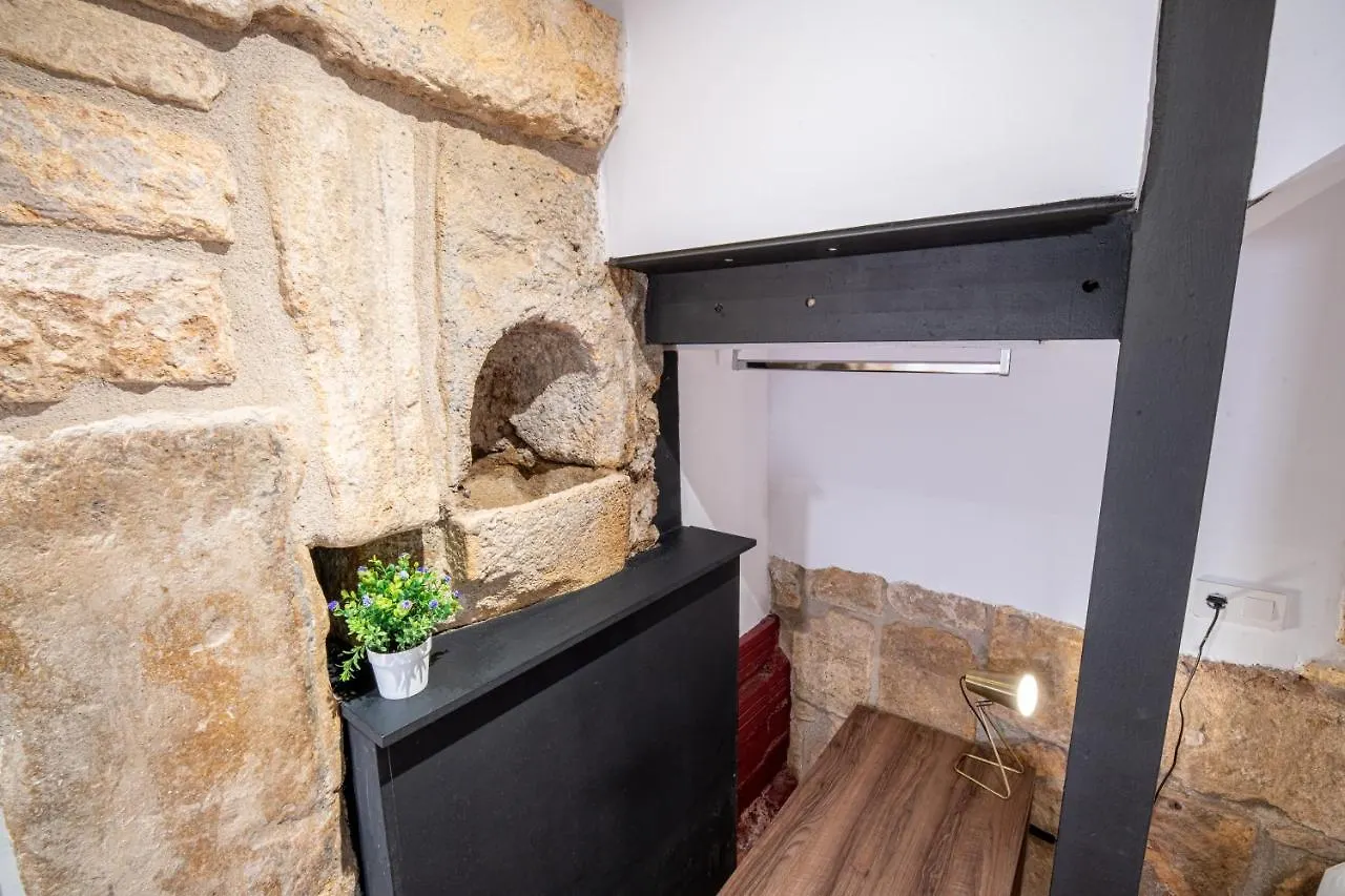 Lägenhet Planta Baja En La Muralla Romana Junto A La Catedral Tarragona